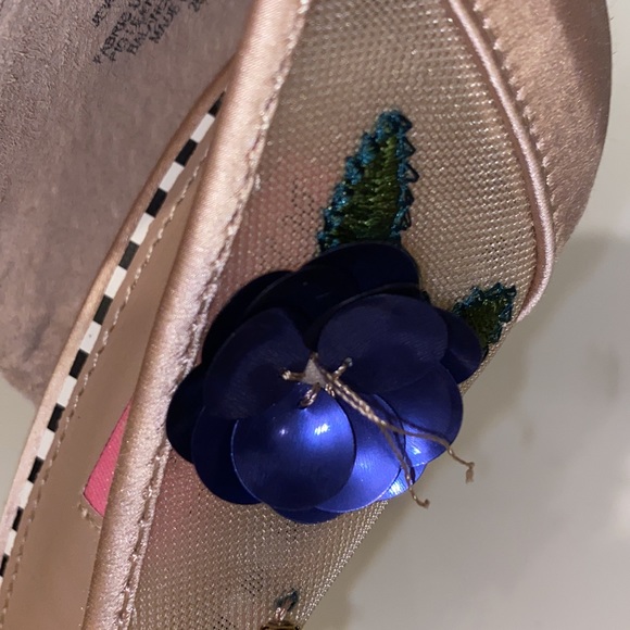 Betsey Johnson Heels - Picture 4 of 10